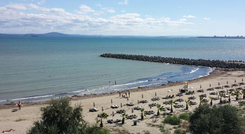 Apartment Morskoi Gnom Burgas Exteriör bild